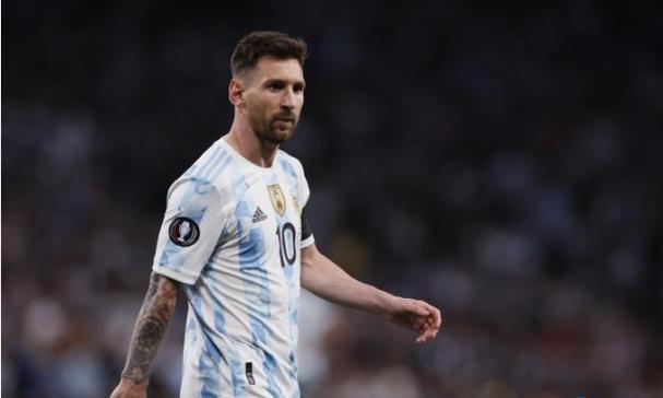 228分钟引爆离队危机！曼联帝星暴怒背后，孔蒂的致命诱惑藏不住了